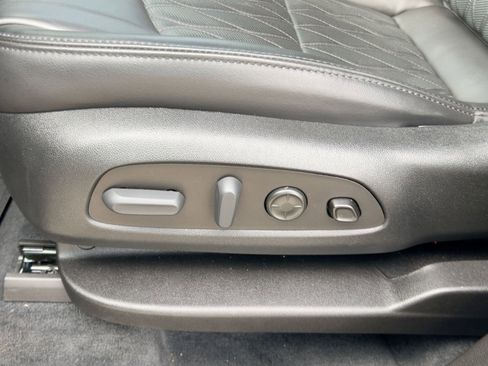 Certified 2023 Buick Enclave Avenir w/ Avenir Technology Package image 14