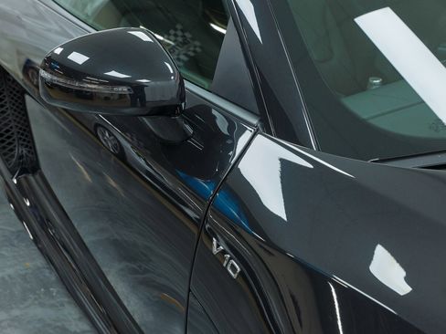 Used 2011 Audi R8 V10 image 43