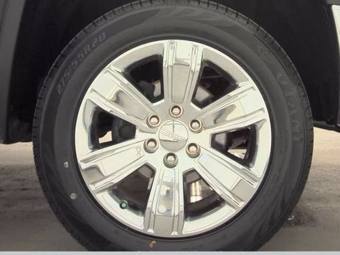 Used 2018 GMC Sierra 1500 SLT AWD/4WD image 19