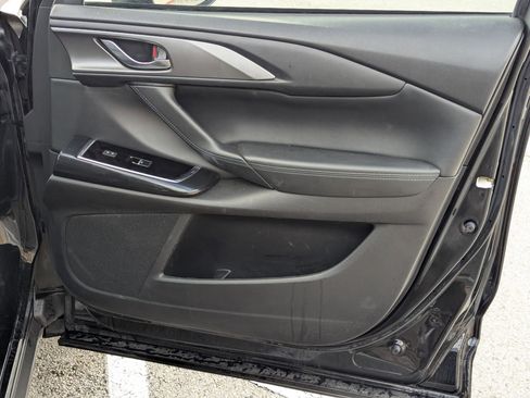 Used 2019 MAZDA CX-9 Touring image 28