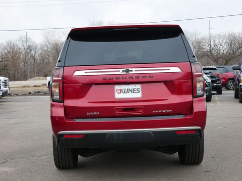Used 2023 Chevrolet Suburban Premier AWD/4WD image 9