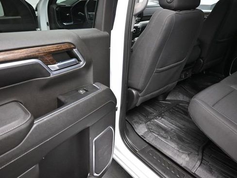 Used 2023 GMC Sierra 1500 SLE AWD/4WD image 18