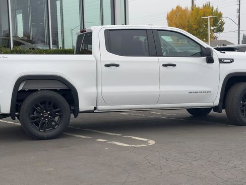 New 2026 GMC Sierra 1500 Pro image 4