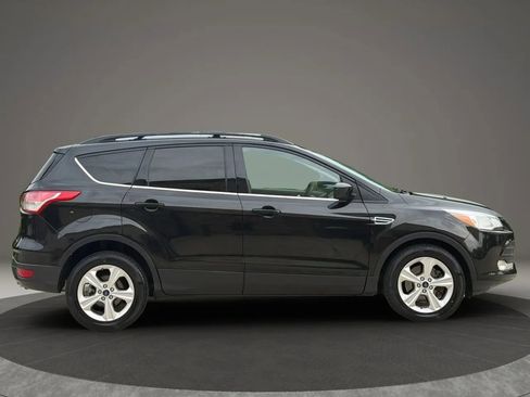 Used 2014 Ford Escape SE w/ Equipment Group 201A AWD/4WD image 2