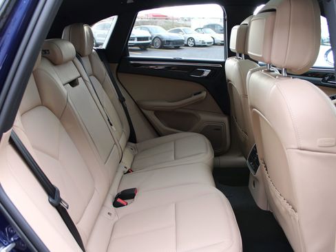 New 2026 Porsche Macan image 24