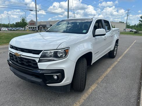 Used 2022 Chevrolet Colorado LT w/ Safety Package image 9
