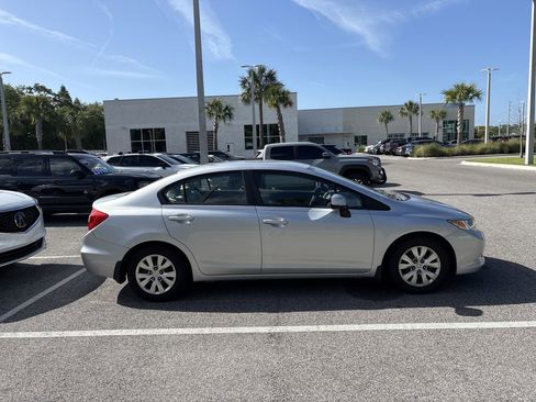 Used 2012 Honda Civic LX image 7