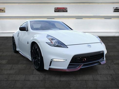 Used 2020 Nissan 370Z NISMO image 1