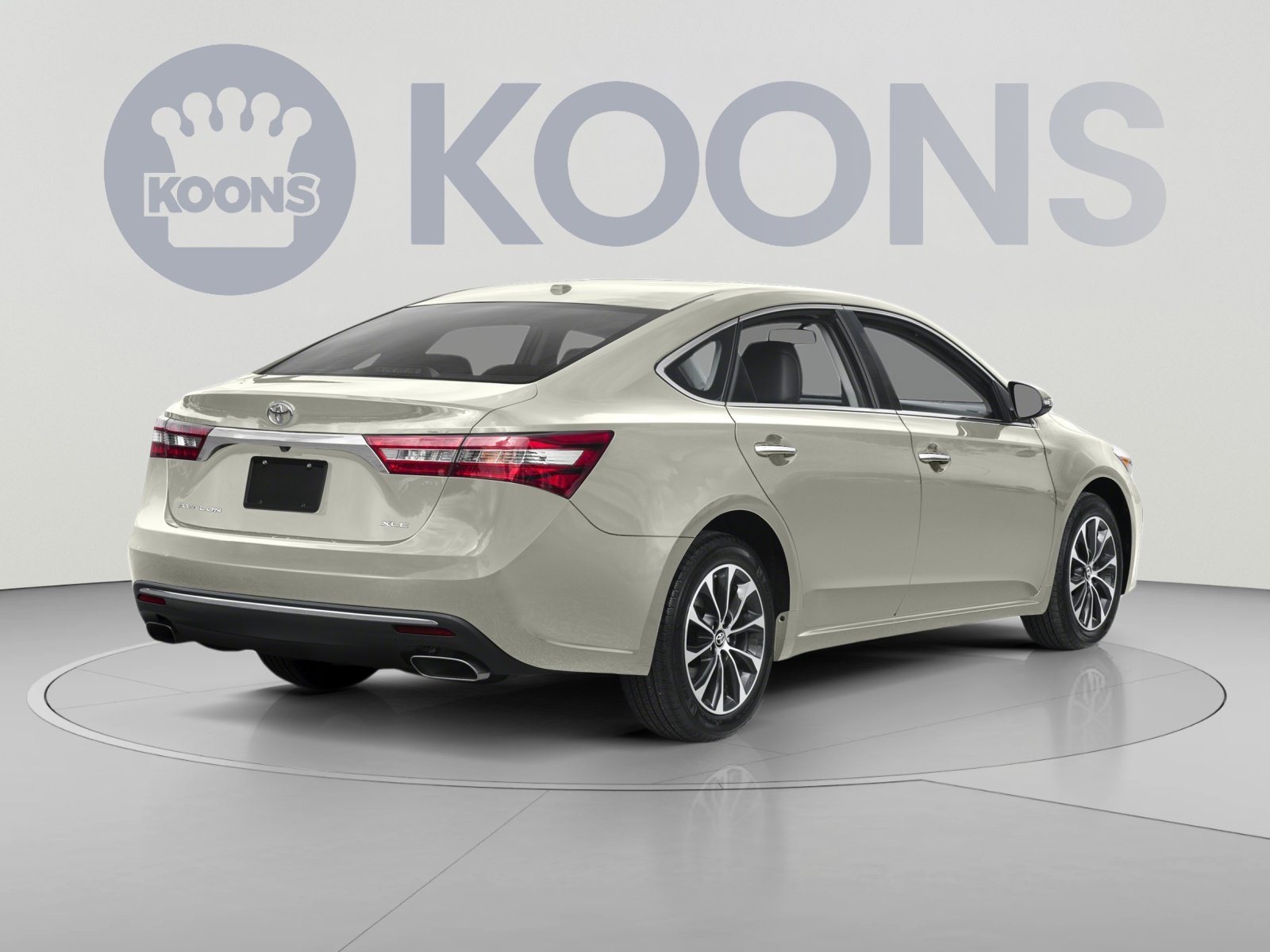 Used 2016 Toyota Avalon FWD image 2