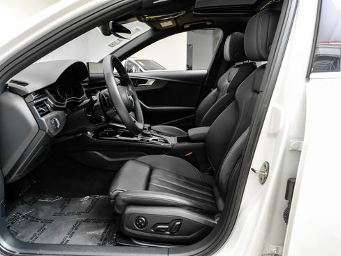 Used 2023 Audi A4 2.0T Premium w/ Convenience Package image 4