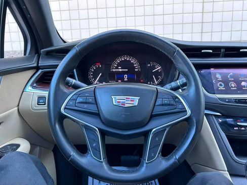 Used 2017 Cadillac XT5 Luxury w/ LPO, Wheel Lock Package FWD image 14