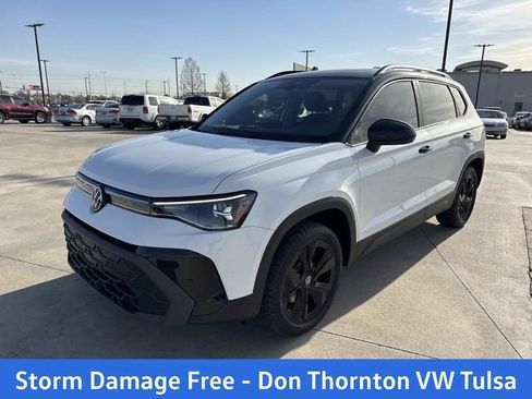 New 2026 Volkswagen Taos SE FWD image 7