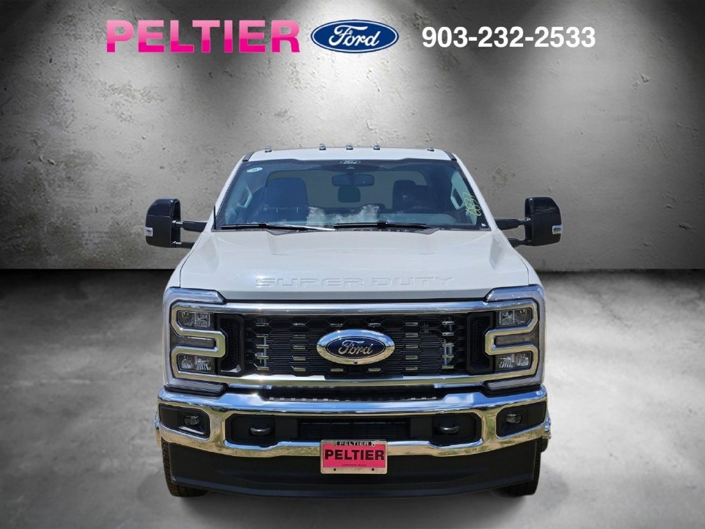 New 2026 Ford F350 Lariat w/ FX4 Off-Road Package AWD/4WD image 2