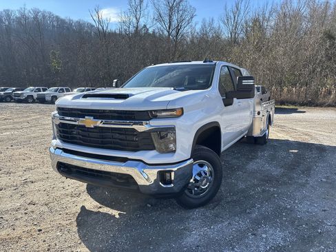 New 2026 Chevrolet Silverado 3500 LT w/ Convenience Package image 10