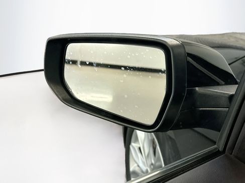 Used 2022 Chevrolet Malibu LT FWD image 16