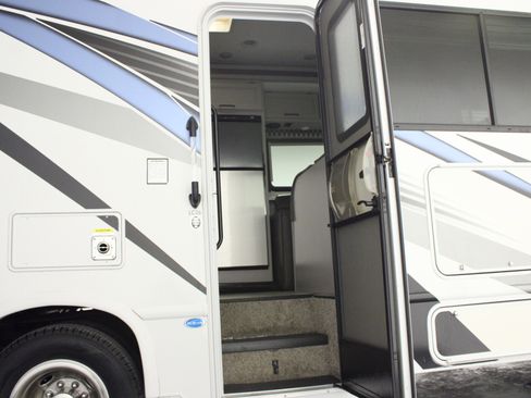 Used 2023 Ford E-450 and Econoline 450 Super Duty w/ Motorhome Prep Package RWD image 12