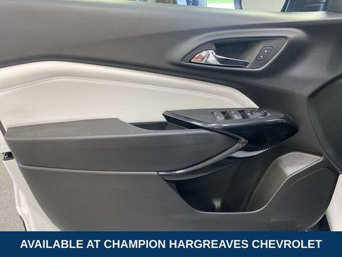 Used 2024 Chevrolet Trax LT w/ Driver Confidence Package FWD image 30