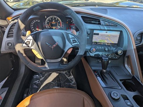 Used 2015 Chevrolet Corvette Stingray Coupe w/ 2LT Preferred Equipment Group image 7