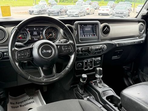 Used 2021 Jeep Wrangler Unlimited Sport AWD/4WD image 29
