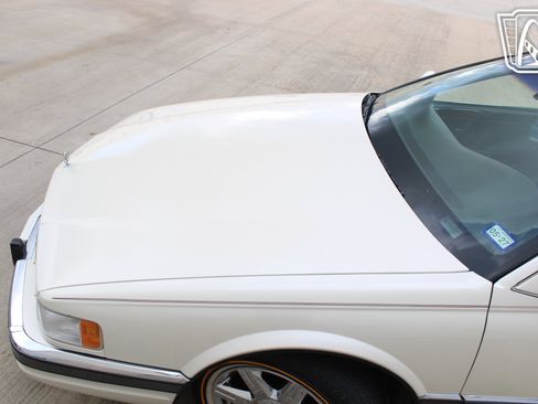 Used 1996 Cadillac Seville SLS FWD image 38