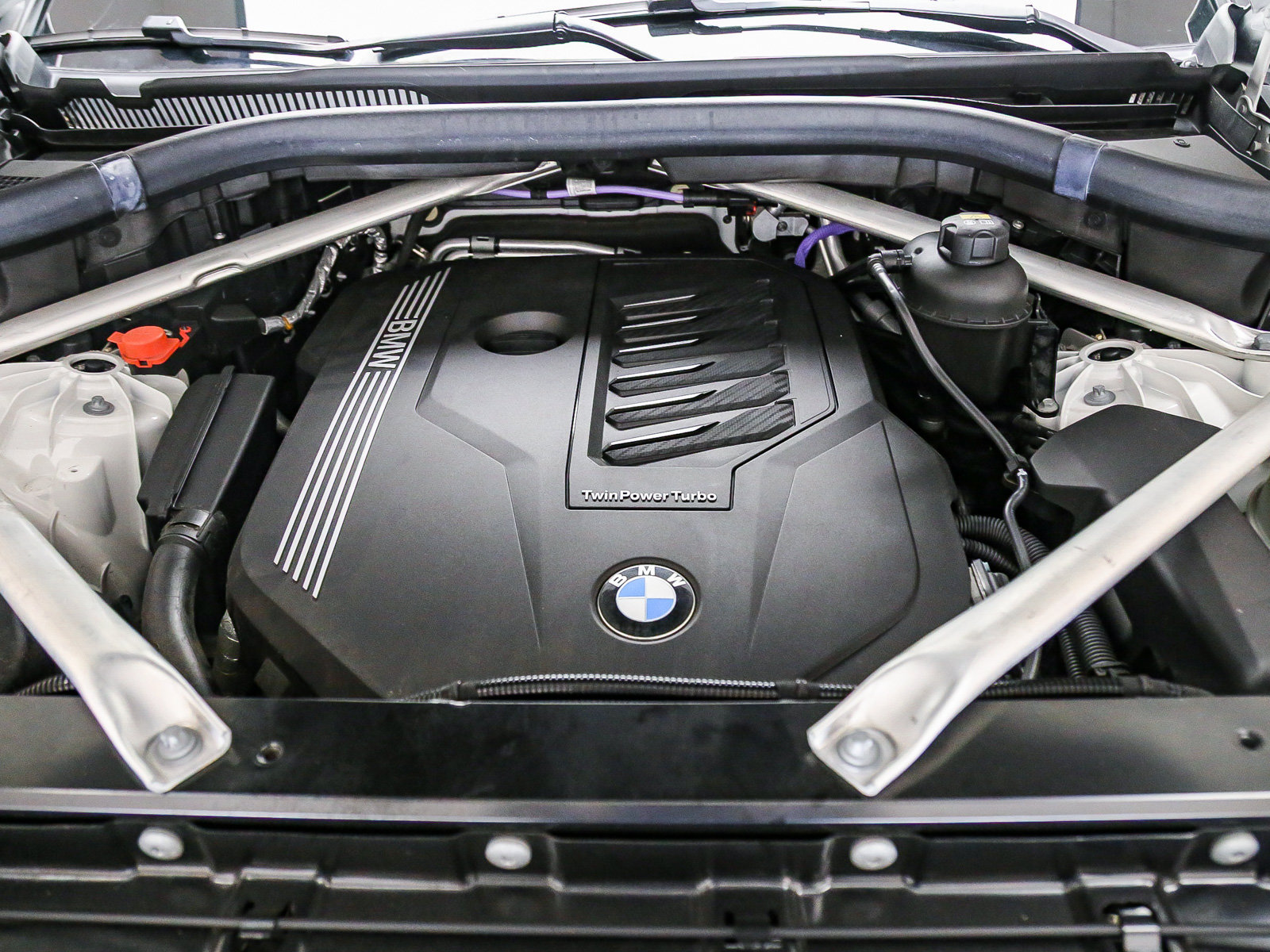 Used 2022 BMW X5 xDrive40i w/ Parking Assistance Package AWD/4WD image 29