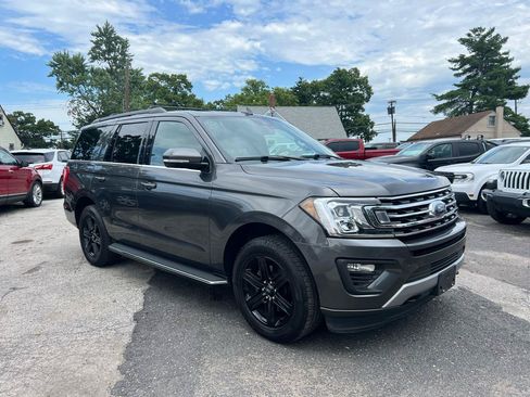 Used 2021 Ford Expedition XLT AWD/4WD image 3
