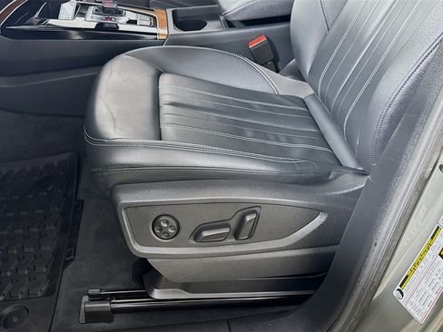 Used 2023 Audi Q5 2.0T Premium w/ Convenience Package AWD/4WD image 21