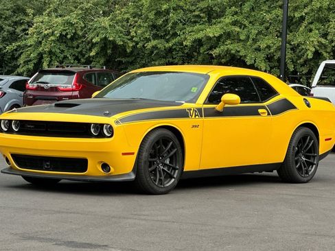 Used 2017 Dodge Challenger T/A RWD image 8