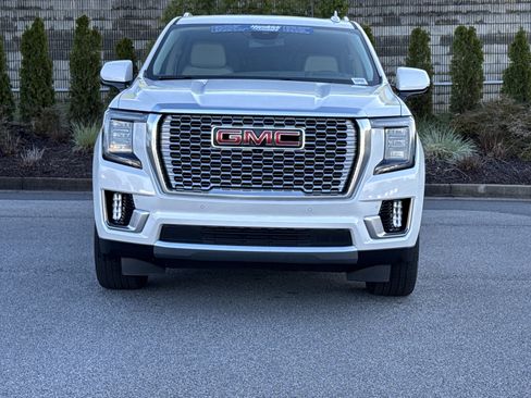 Used 2023 GMC Yukon Denali w/ Max Trailering Package image 3