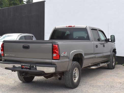 Used 2006 Chevrolet Silverado 2500 W/T AWD/4WD image 5
