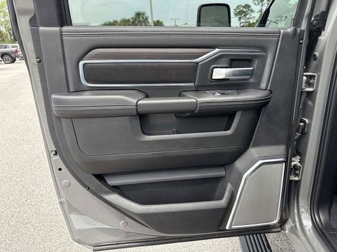 New 2026 RAM 3500 Laramie AWD/4WD image 9