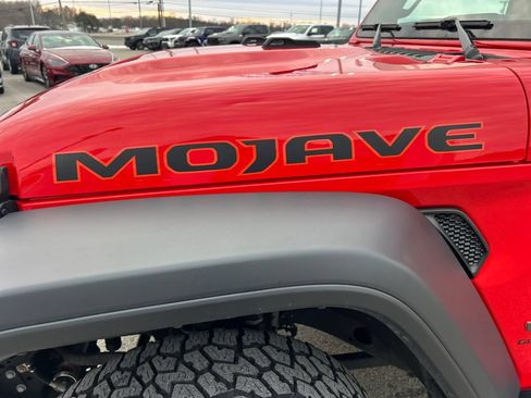 Used 2024 Jeep Gladiator Mojave w/ Convenience Group AWD/4WD image 53
