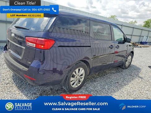 Used 2018 Kia Sedona LX w/ LX Essentials Premium Package FWD image 4