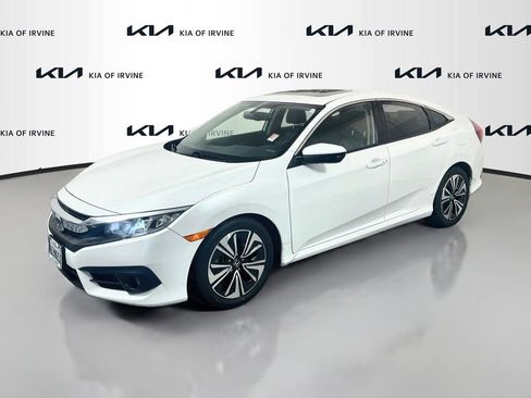 Used 2018 Honda Civic EX-L image 3