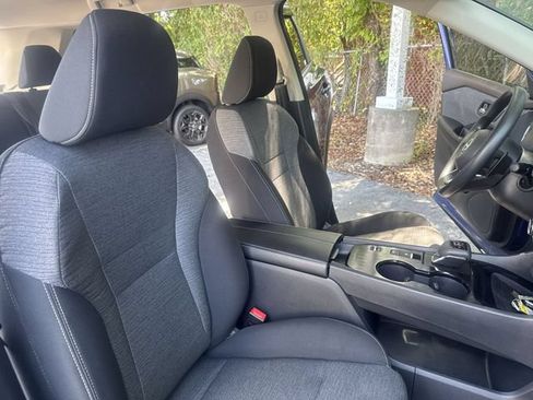 Used 2023 Nissan Rogue SV FWD image 10
