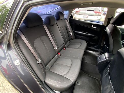 Used 2018 Kia Optima LX FWD image 18