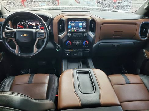 Used 2021 Chevrolet Silverado 1500 High Country w/ Z71 Off-Road Package AWD/4WD image 26