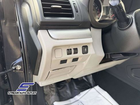 Used 2014 Subaru Forester 2.5i image 32