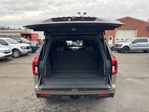 New 2026 Ford Expedition Tremor image 6