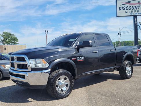 Used 2017 RAM 2500 Tradesman w/ Chrome Appearance Group AWD/4WD image 32