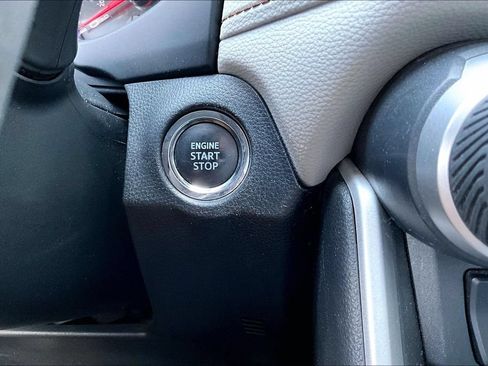 Used 2021 Toyota RAV4 XLE Premium AWD/4WD image 19