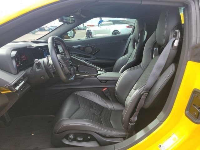Used 2025 Chevrolet Corvette Z06 RWD image 10