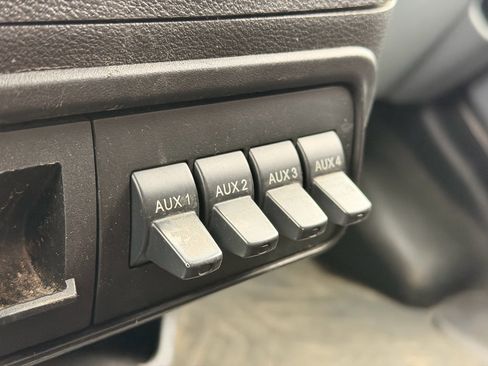 Used 2018 Ford Transit 250 148 Medium Roof w/ Exterior Upgrade Package image 29