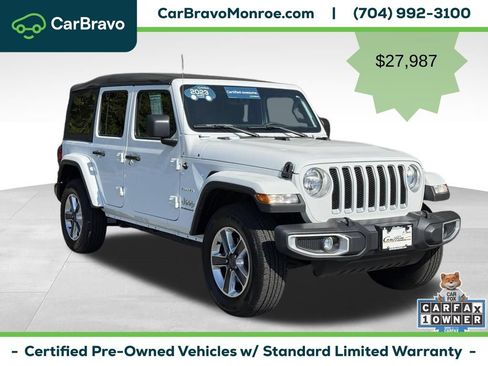Used 2023 Jeep Wrangler Unlimited Sahara AWD/4WD image 4