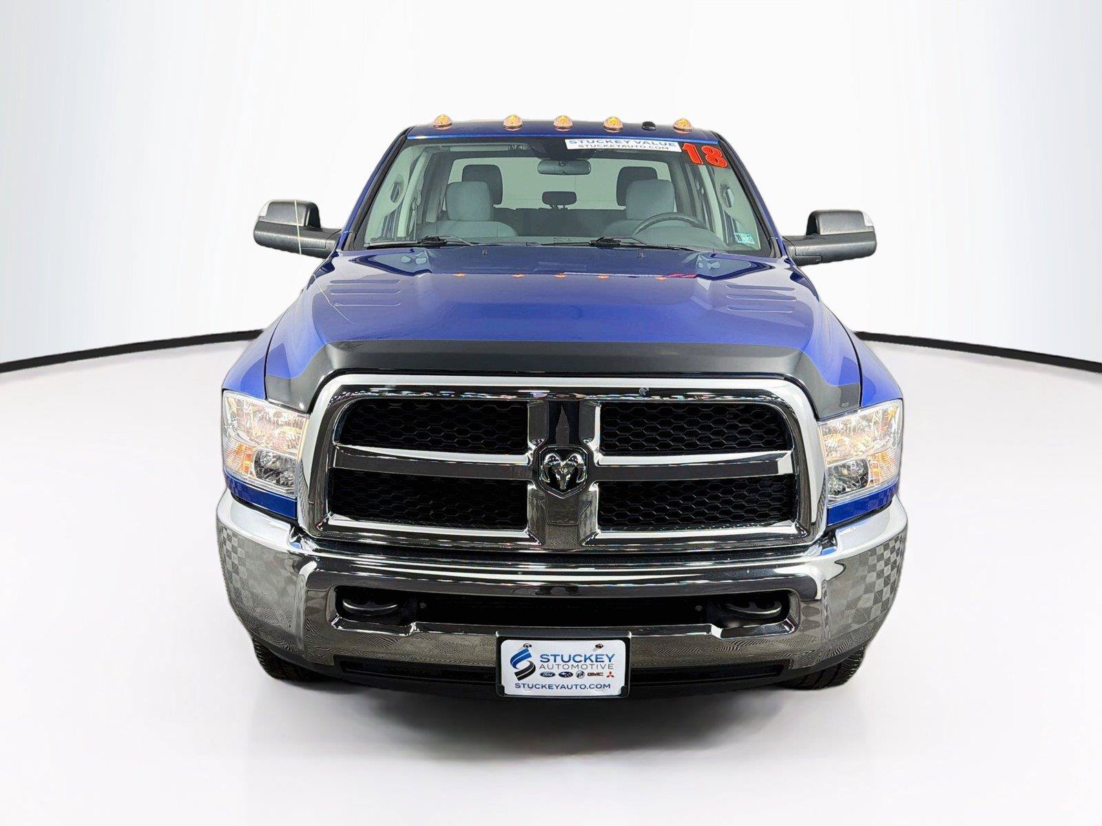 Used 2018 RAM 3500 Tradesman w/ Chrome Appearance Group AWD/4WD image 13