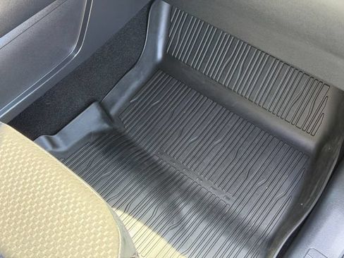 Used 2024 Ford Escape ST-Line w/ Equipment Group 301A FWD image 21