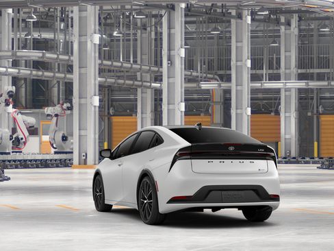 New 2027 Toyota Prius Limited w/ Limited Premium Package FWD image 7