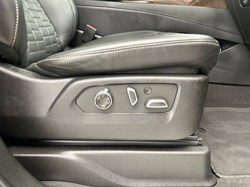 Used 2022 Cadillac Escalade ESV Sport Platinum AWD/4WD image 20