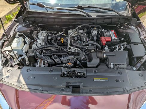 Used 2023 Nissan Altima 2.5 SV FWD image 18