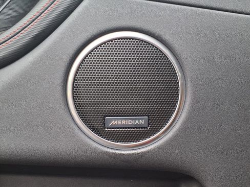 Used 2023 Land Rover Discovery Sport SE R-Dynamic image 21